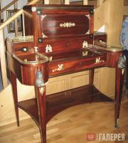 A Gambs cabinet bureau. Early 19th cent. 