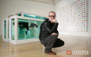 Damien Hirst with “Mother and Child (Divided)”. Exhibition copy, 2007 (original 1993) Damien Hirst with “Mother and Child (Divided)”