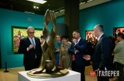 Чрезвычайный и Полномочный Посол РФ в КНР Игорь Моргулов, вице-президенты РАХ Василий Церетели и Татьяна Кочемасова осматривают экспозицию выставки Чрезвычайный и Полномочный Посол РФ в КНР Игорь Моргулов,