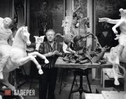 Zurab Tsereteli in his studio. 1994