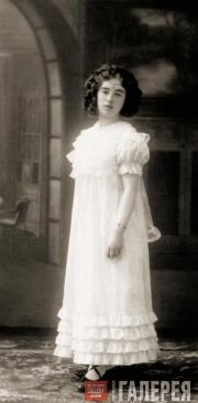 Yevgenia Kirkaldi in her youth