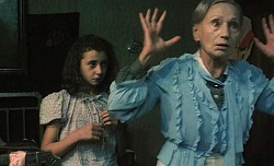 Просмотр и обсуждение фильма «Ещё только за тот лес»