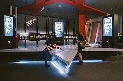 Экскурсия «Политика и искусство XX века в лицах»